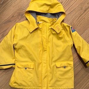 Jojo Maman Bebe yellow raincoat size 4-5